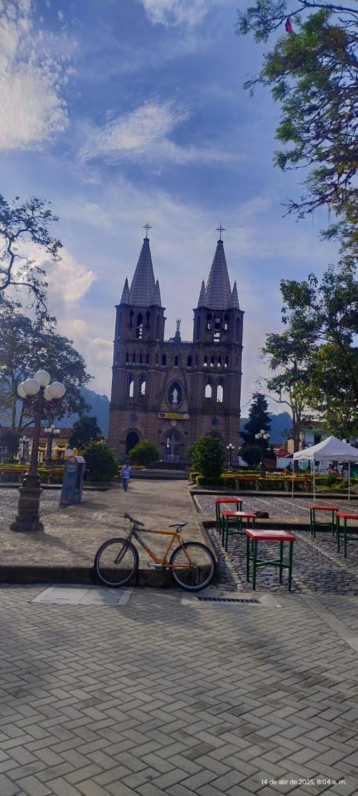 ホテル Europa Ecotours ハルディン エクステリア 写真